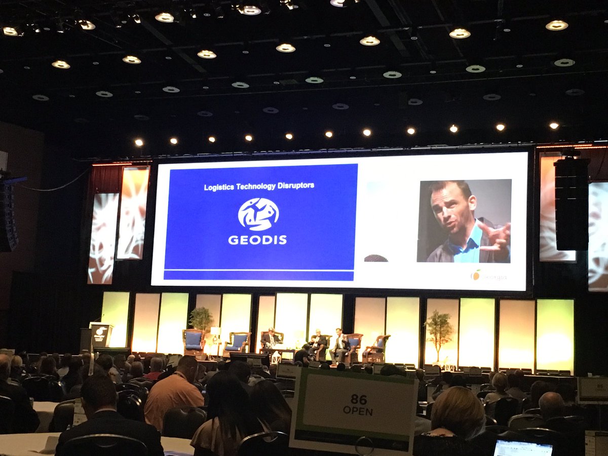 Mule2Go's tweet photo. @TradeGeek world econ &amp; @alexrhodeen logistics disruptors at #GaSummit17. We are with you! On-demand delivery, real time tracking #getamule https://t.co/AOcAFlhbuR