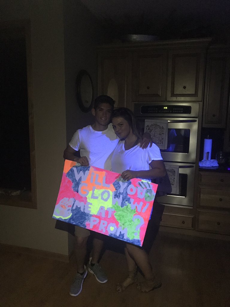 FHSPROM2017's tweet photo. . @olaf_razo is GLOWING to prom with @DreaMundell!!✨ https://t.co/kCvSqHmLCo