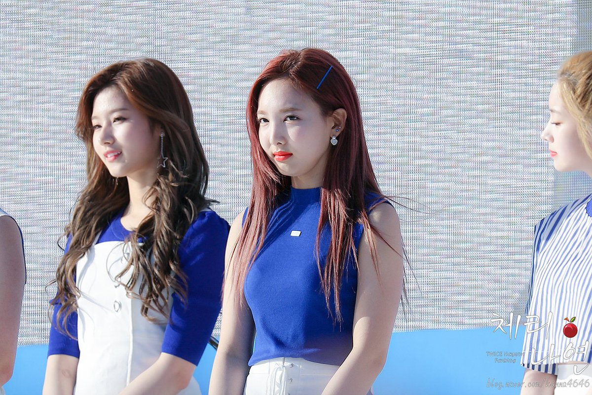 cherry_nayeon's tweet photo. 170514 트와이스 나연 포카리스웨트 발매 30주년 BLUE RUN 
#트와이스 #나연 #nayeon  #임나연 #TWICE #포카리 https://t.co/WAldZq0iRR