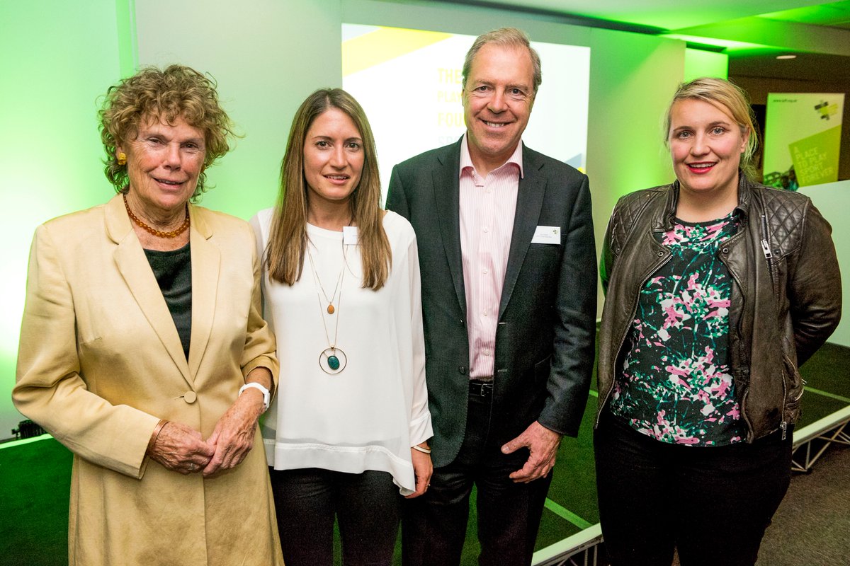 TheLPFF's tweet photo. Finally, a big thank you to our President @KateHoeyMP & Special Guest Chelsea Ladies FC Manager @emmahayes1 #LPFFQUIZ https://t.co/PdDoGTh8aw