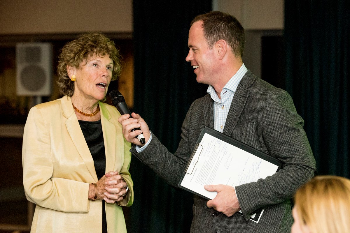 TheLPFF's tweet photo. Finally, a big thank you to our President @KateHoeyMP & Special Guest Chelsea Ladies FC Manager @emmahayes1 #LPFFQUIZ https://t.co/PdDoGTh8aw