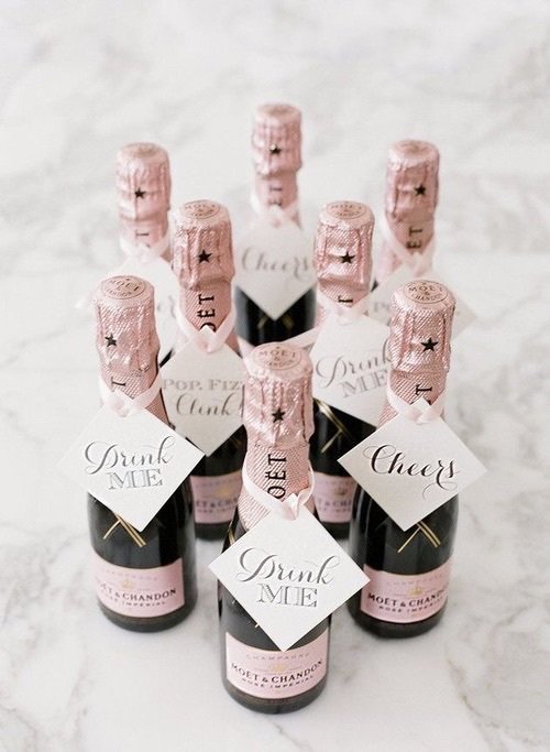 Deb123xxx's tweet photo. #drinkme๐ธ #pickme #pinkmoet๐ธ https://t.co/eeirCyn7hk