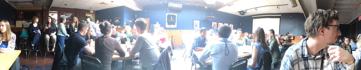 WildlifeBioGal's tweet image. The student-mentor lunch is a big success! #IAGLR2017 HT: @anna_boeg