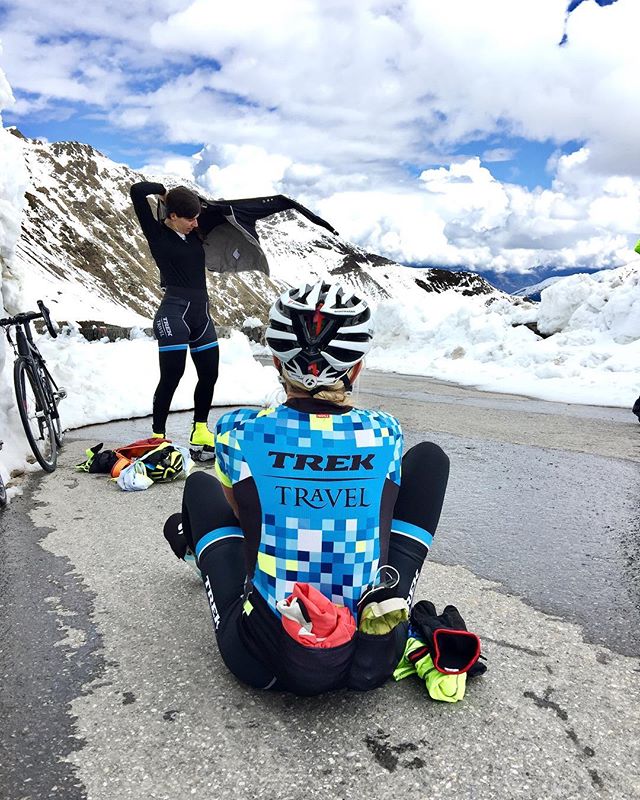 TrekTravel's tweet photo. Suiting up for the descent of Passo Dello Stelvio. #Giro100 we're ready for you! #GuideLife #NiceOfficeView #TheWorldCalls π·:@jasonhardingmt https://t.co/oAnzn8cA3U