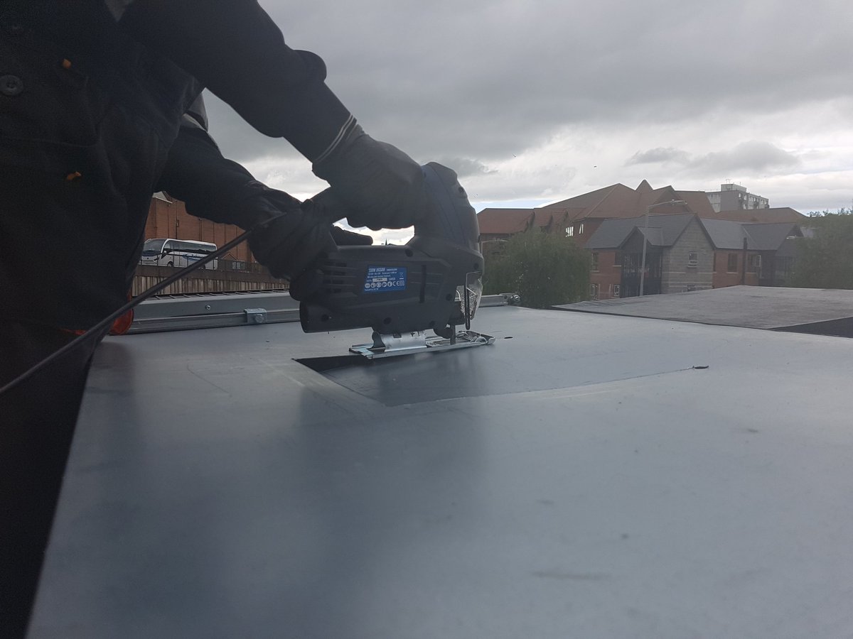 Safestarclean's tweet image. Kitchen deep clean and access panel fitting @Millhotel. #extractionclean #deepclean