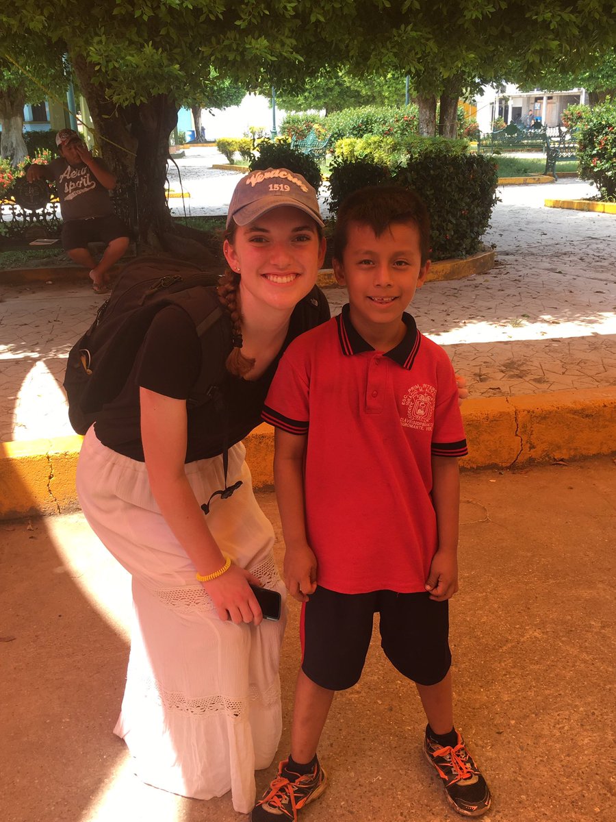 voteIsabel2020's tweet photo. What does the US need? Good relations with our 3rd biggest trading partner: Mexico! Pictured: Kennedy volunteering in the state of Oaxaca. https://t.co/CRKJYwToM6
