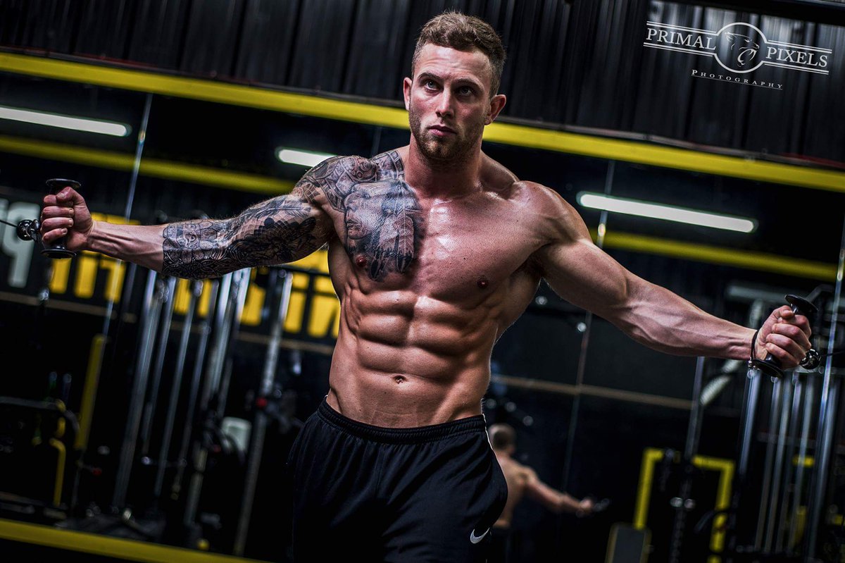 I am able to travel nationwide for a fitness shoot. Drop me a message on here or my Facebook page #fitness #bodybuilder #abs #muscle #health