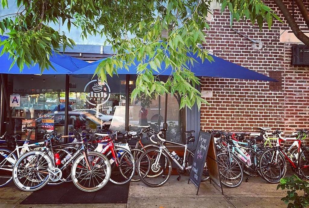 dubpies's tweet photo. @samanthajanecassidy Bikes and pies this morning @dubpies @brooklyntriclub #rideyourbike /
/
/
/
/#projectno4 #j… https://t.co/0q0tqfOgbK https://t.co/KxAmjjRy1W