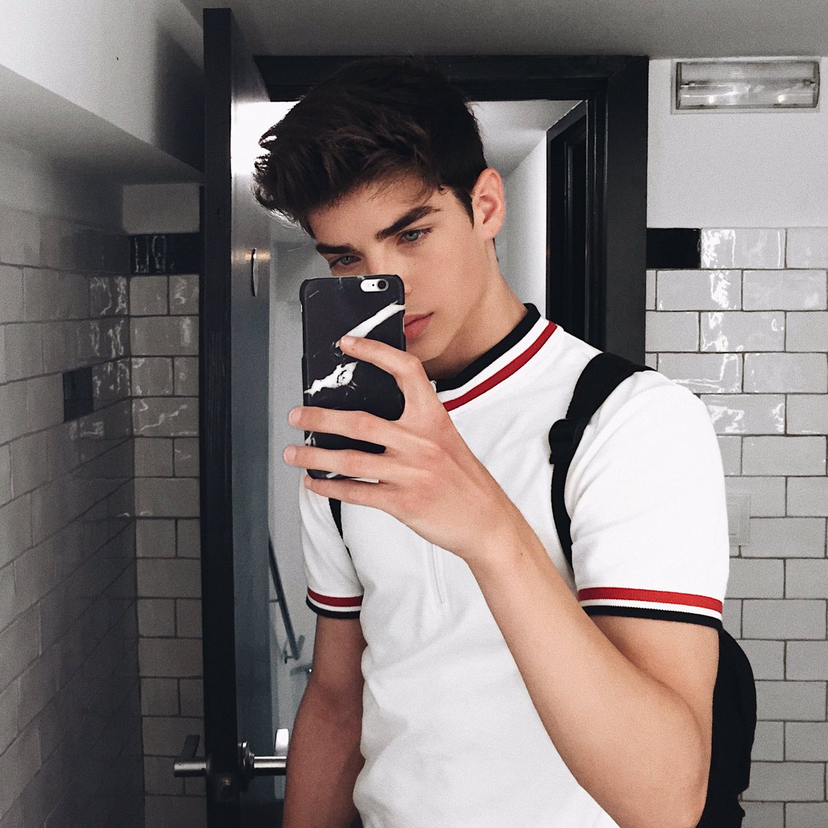 manuriosfdez's tweet photo. 🌹 https://t.co/qmECiP1vxa