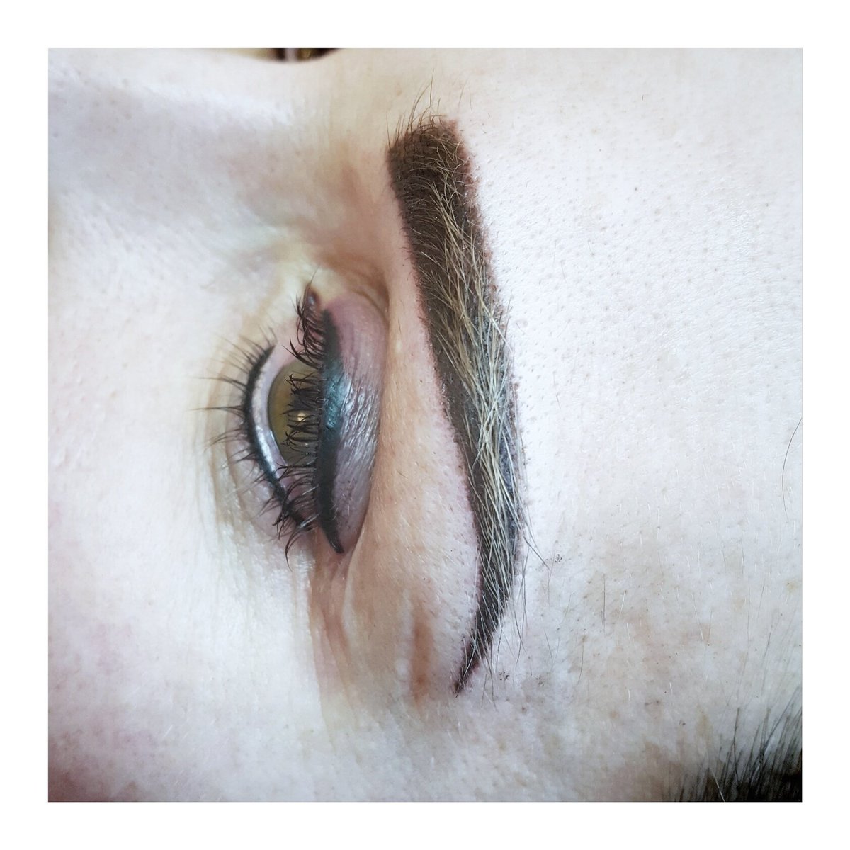 BtnPermMakeup's tweet photo. Ombre brows/eyeliner #permanentmakeup #semipermanentmakeup #brighton #ombrebrows #tattooeyebrows #tattoobrows #eyelinertattoo https://t.co/wqO1RfJiCX