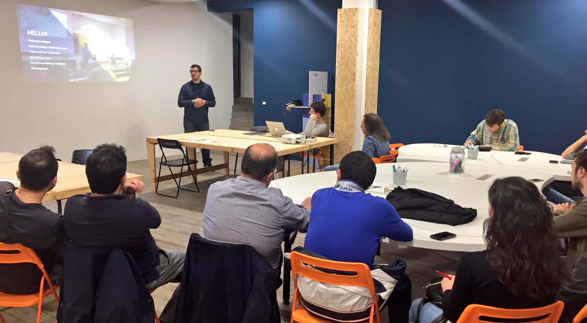 .<a href="/franc_grasso/">Francesco Grasso</a> di #WPCT spiega ai partecipanti come creare una landing page per la propria #startup. #callvulcanic