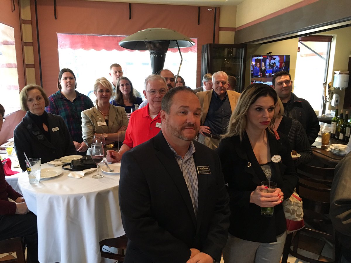 BeavercreekCoC's tweet photo. Thanks @PashaGrill and #MayorStone for hosting a great networking event tonight! https://t.co/KLQ0SLzXNO