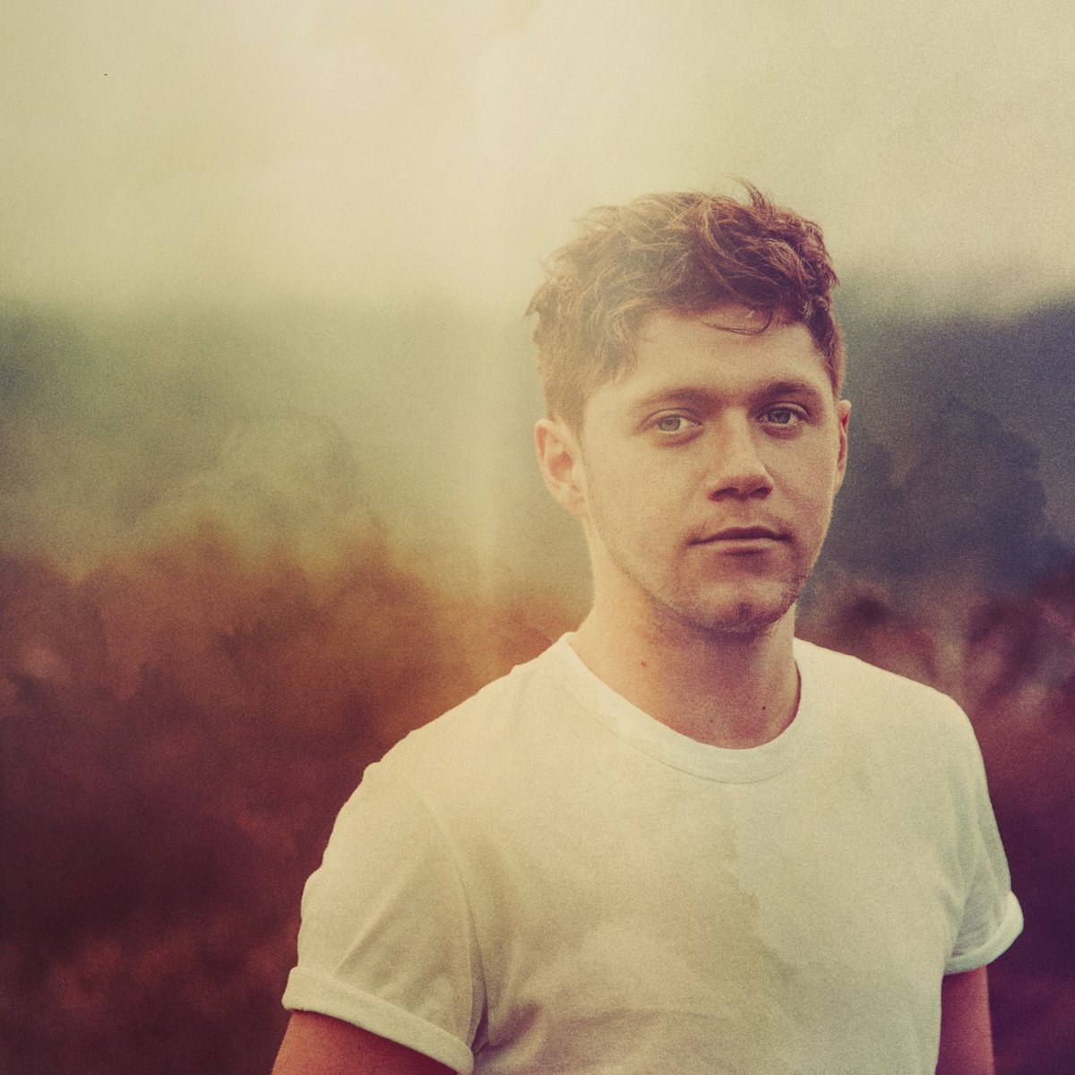 anaespi1998's tweet photo. .@NiallOfficial checked in to break down his BRAND NEW song #SlowHands! Hear... https://t.co/F1dWRAYhiT by #NiallOfficial via @c0nvey https://t.co/byZLE3HpfX