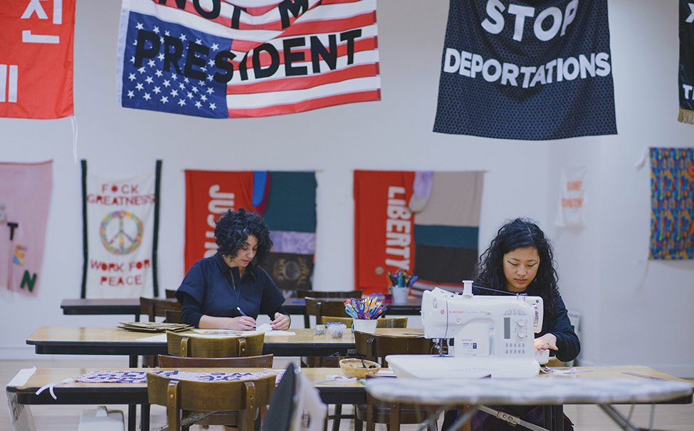 A creative resource for the resistance: Protest Banner in Chicago 😍✊🏾  bit.ly/2p9Fv5j