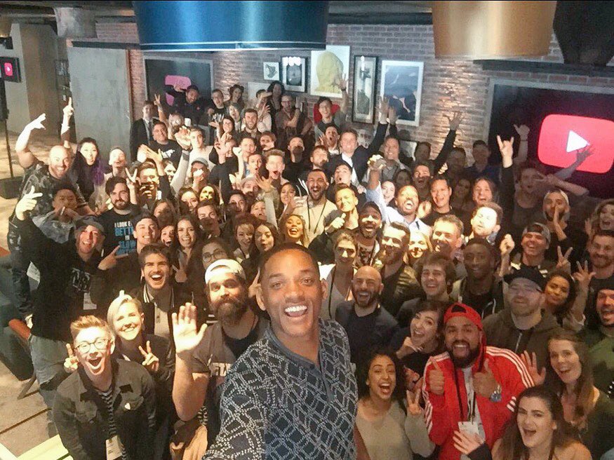 So technicallyyyyy Will Smith took a selfie with me.....just sayin hahahaha can you find me?!? 💖💖💖