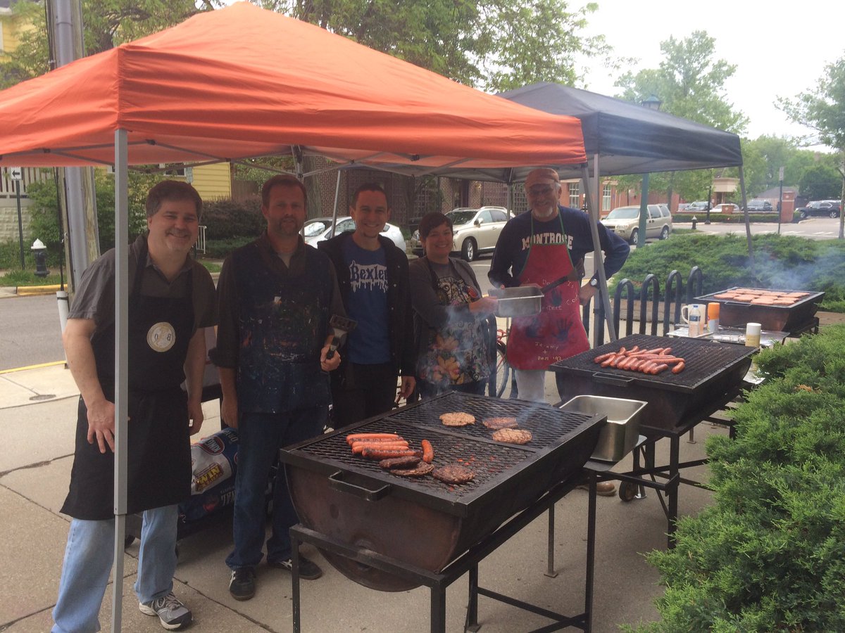 Come on, come Y'all to the Montrose Art Festival &amp; PTO Cookout right now.
Grill crew is fired up and entertaining the crowd.