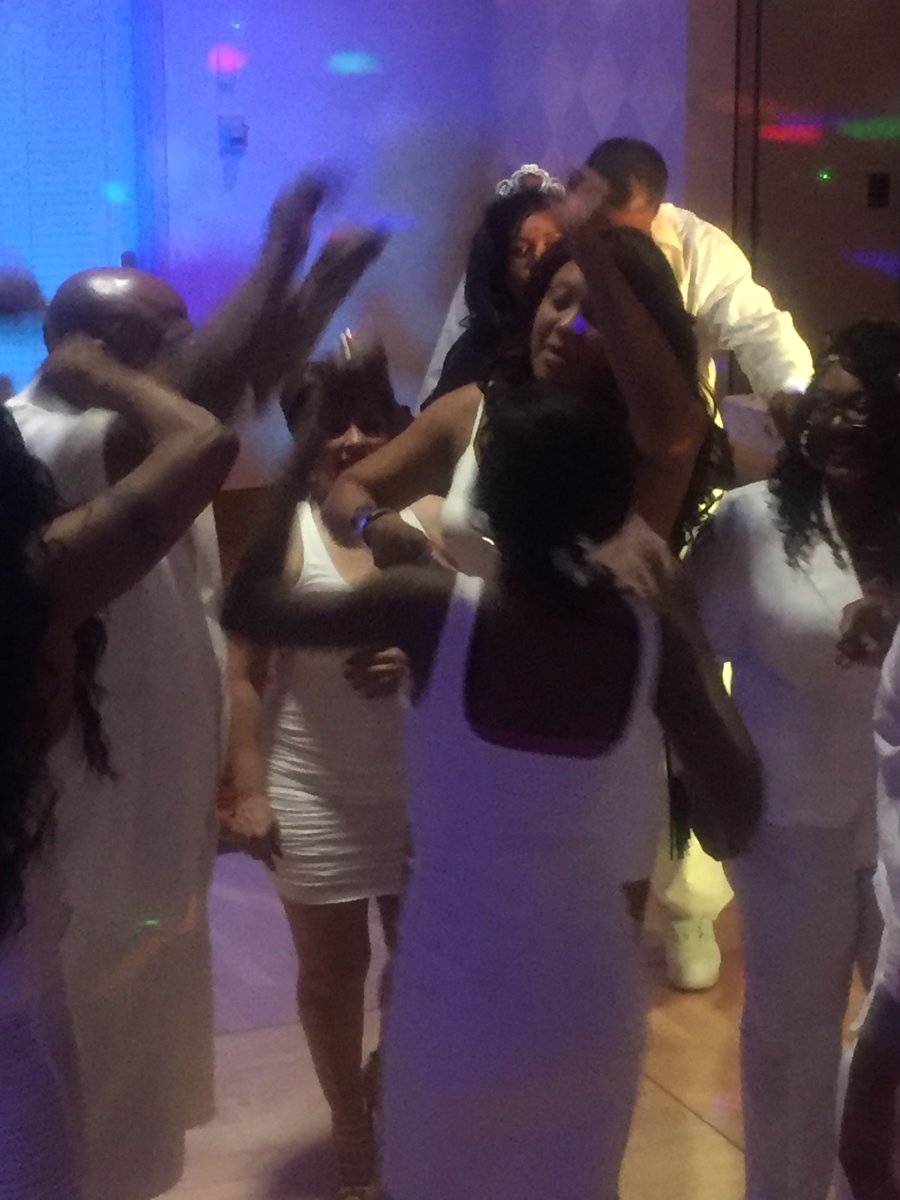 BritBeatEnt's tweet image. BritBeat Entertainment delivers.
britbeatentertainment.com/diedra-50th/