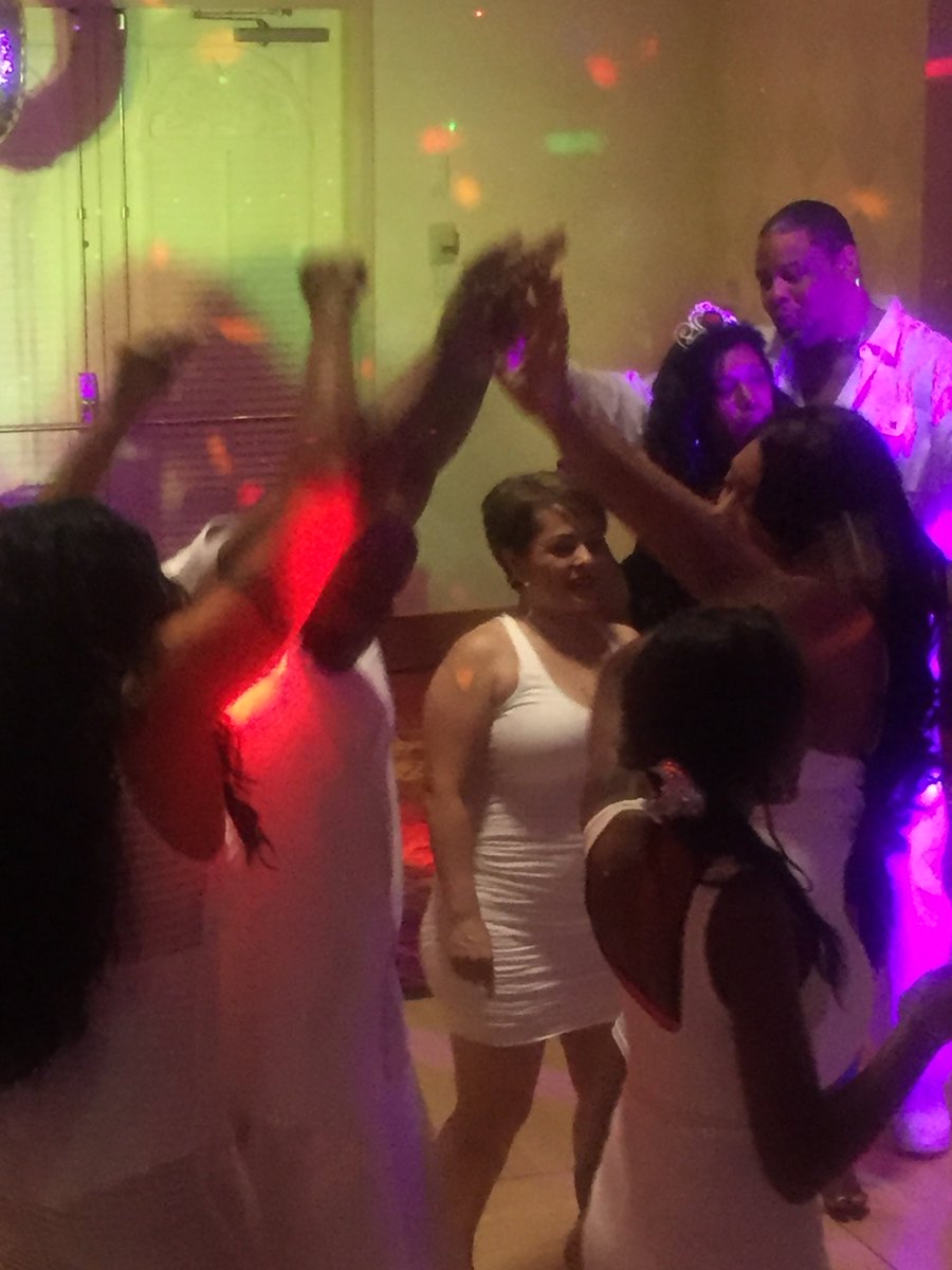 BritBeatEnt's tweet image. BritBeat Entertainment delivers.
britbeatentertainment.com/diedra-50th/