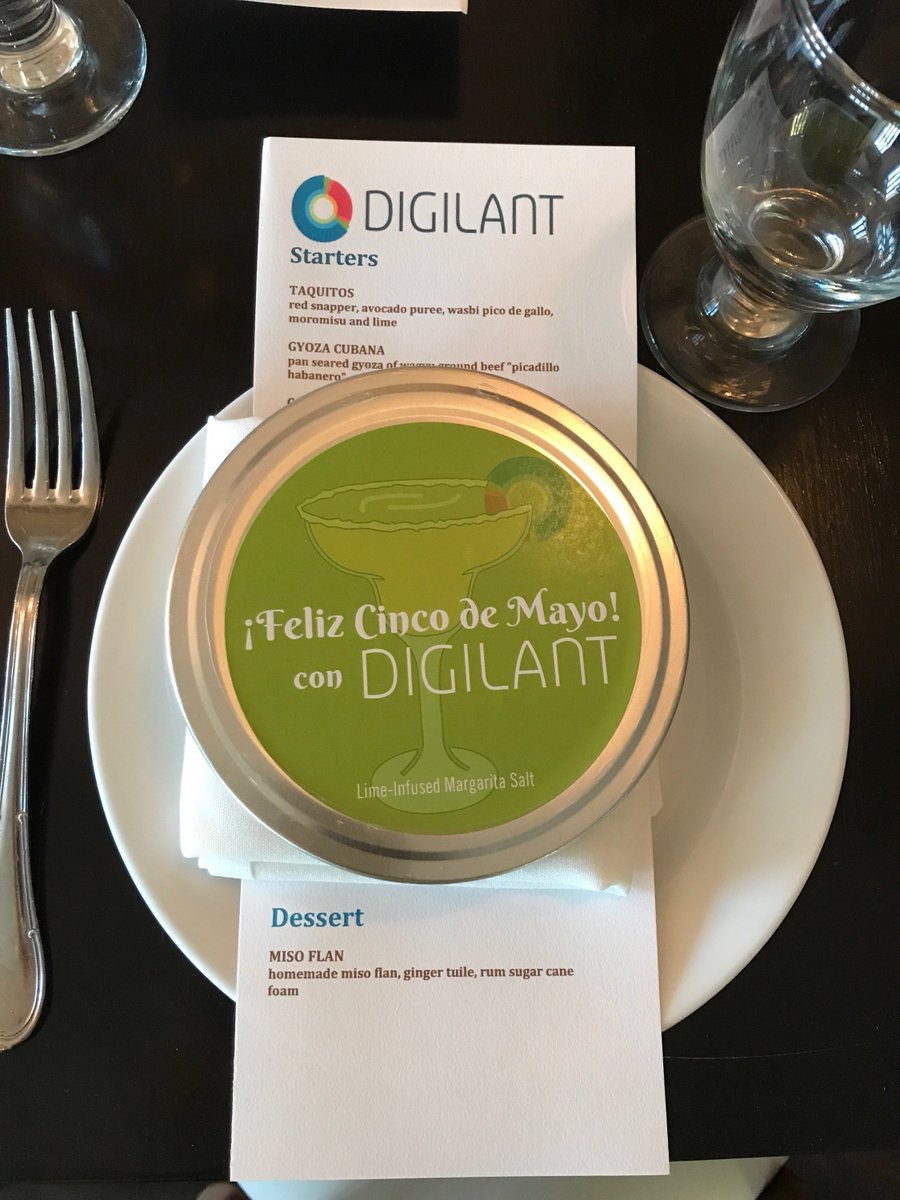 Digilant_US's tweet photo. We can't wait to let the networking & #programmatic discussion begin!🍹 #FelizCincodeMayo #DigilantEDS https://t.co/KwNaXWwH8G