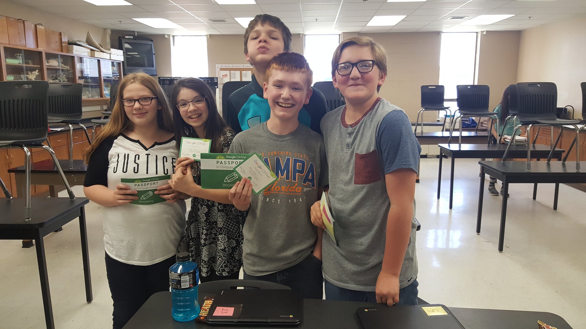 Mrs. Dubois Nelson on Twitter "GoogleForEdu these young programmers finished CS First Club. We