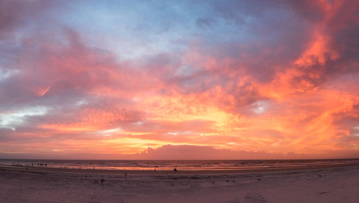 FlHistoricCoast's tweet photo. What a #FloridaVacation without a #FloridaSunset? https://t.co/BhBPeyz6G2
