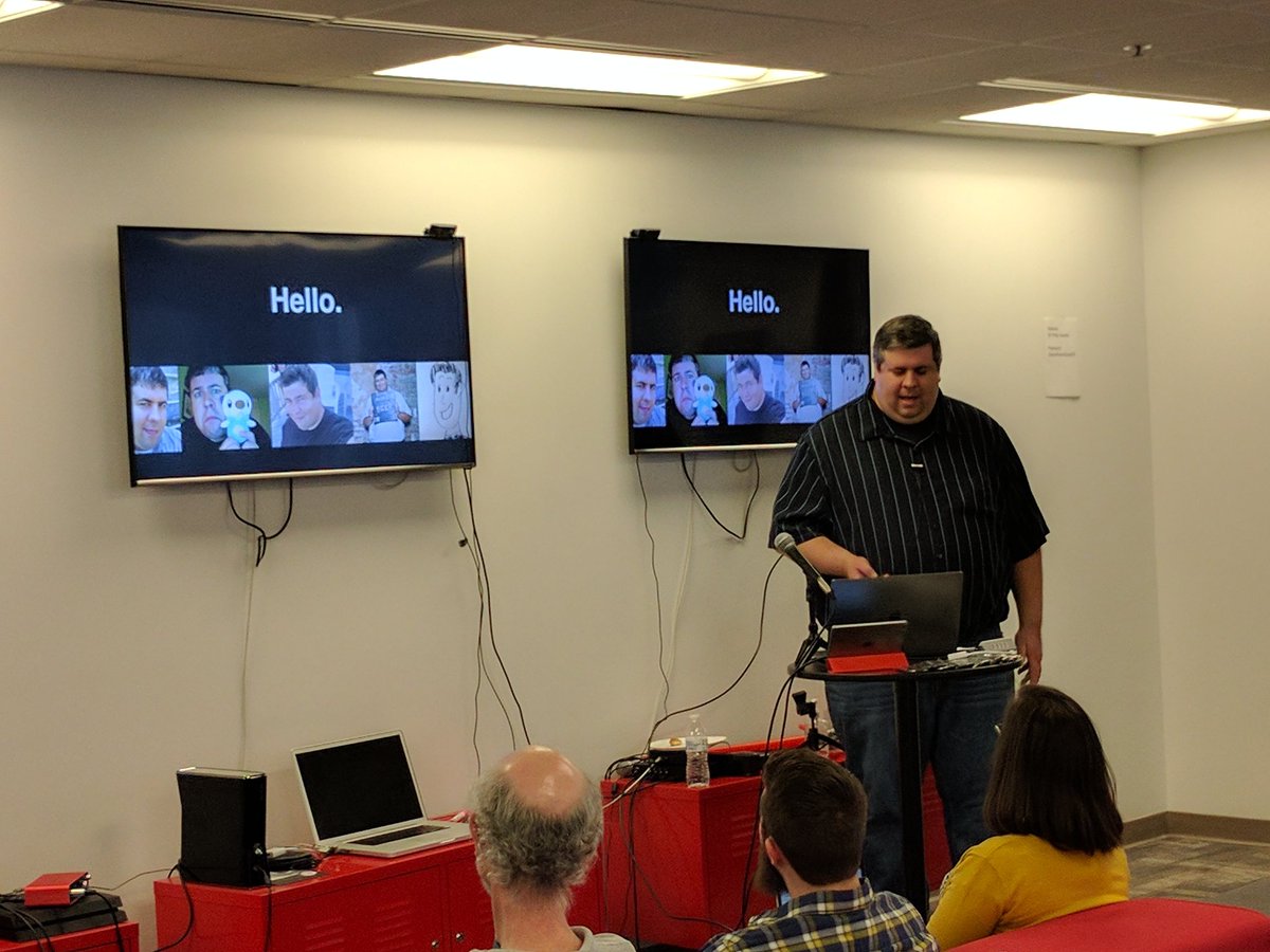 GDGPhiladelphia's tweet photo. @zorn discusses UIKit on iOS!! @phillycocoa @androidphilly #PTW2017 @PhillyTechWeek https://t.co/kJQBB3113R