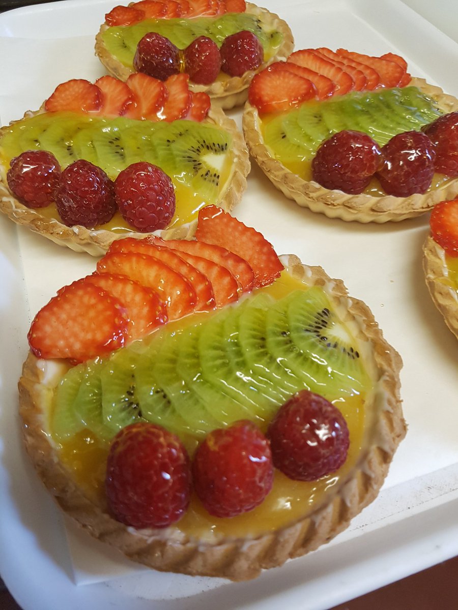 French fruit tarts for residents checking in on our bounce into spring offer <a href="/HotelWhitelion/">White Lion Hotel</a> <a href="/WaldockMark/">Mark Waldock</a> @GMPeterOsborne #bounce #spring