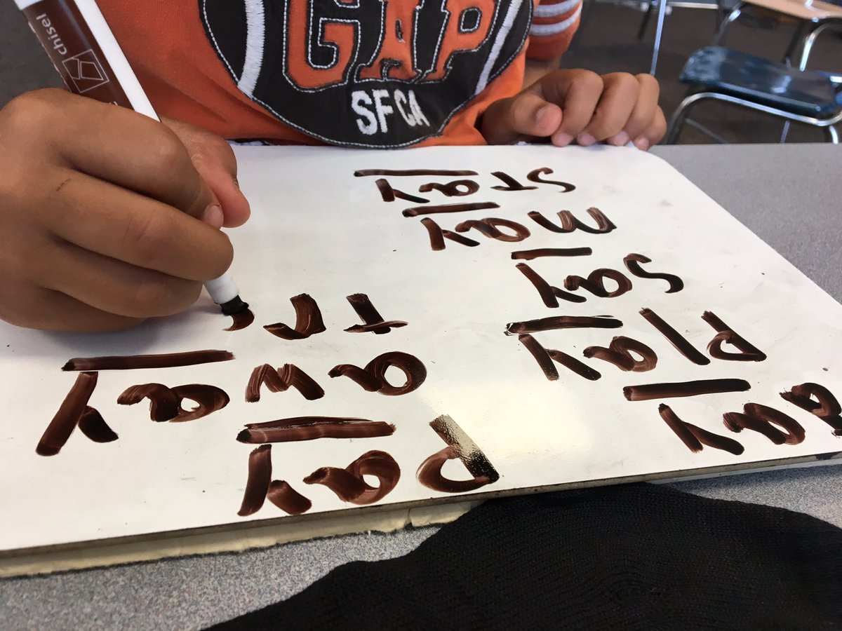 GridleyDaniel's tweet photo. Hi @MsLBarrett & Ss of @GreenESLeaders!
Here are some pics of Ss from @GTWizards1 working on visualization & vowel digraphs!
#L44
#RL13 https://t.co/svolSRTR5i