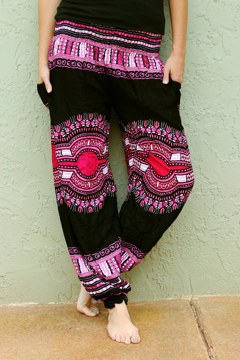 simplysmartdes1's tweet photo. Take a look at our Omusana Design! #simplysmart #cultivateastyle #happypants #sundesign #fashion #love https://t.co/OcQ1bo50Yj