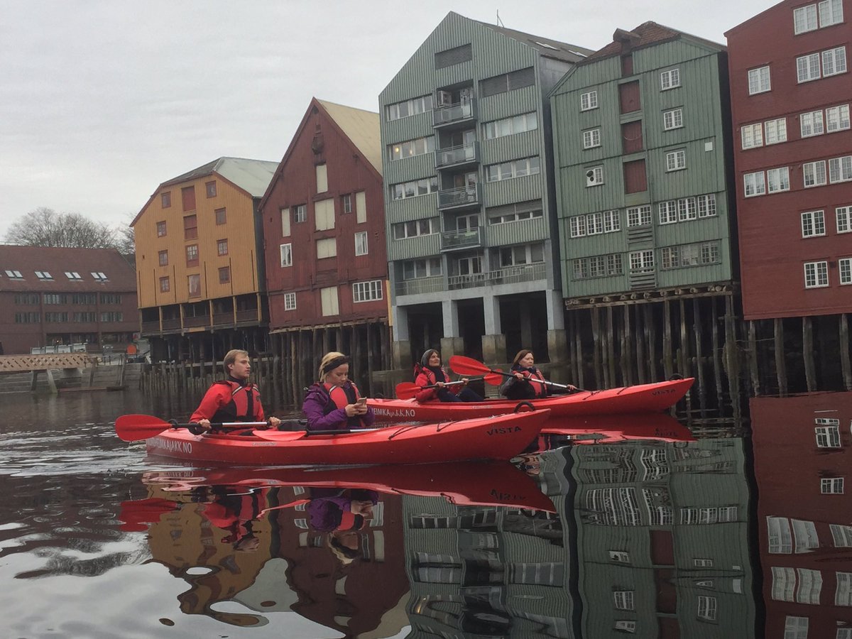 breitengrad66's tweet photo. Erst wenige Tage in Norwegen 🇳🇴 und schon sportlich betätigt... 😉 #visitnorway #Kanu #Kajak https://t.co/o1KoipedeT