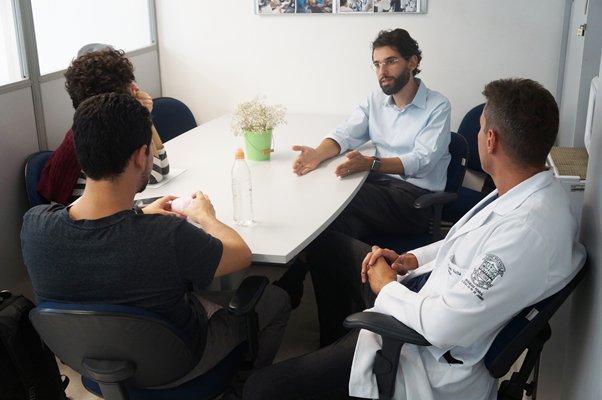 oticsrocinha's tweet photo. Preceptoria UniRio!
Discussão de casos e feedback!
@rinaldodelamare @cap21ehalegria @comunicaUNIRIO @Saude_Rio https://t.co/nSX5HoMRaz