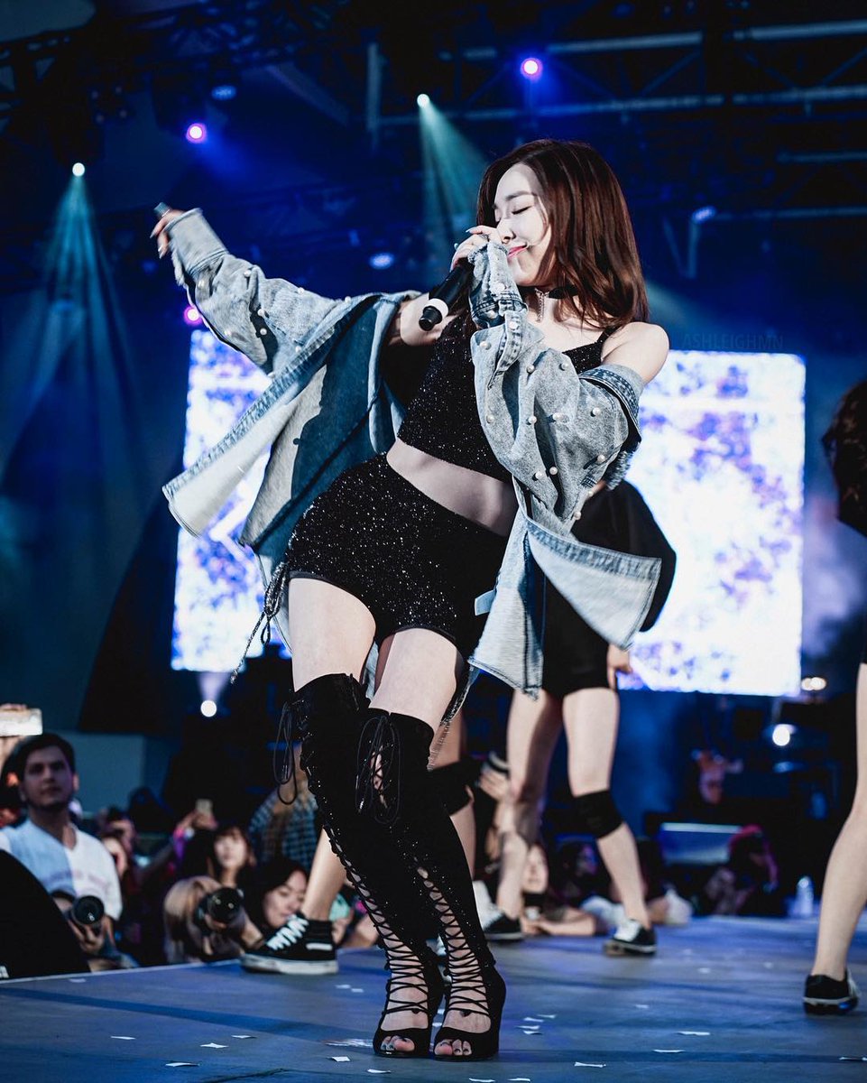 [PIC][21-04-2017]Tiffany khởi hành đi LA – Mỹ để tham dự "The 15th Korea Times Music Festival 2017" vào tối nay - Page 3 C_AF3k-VoAAZ6KQ