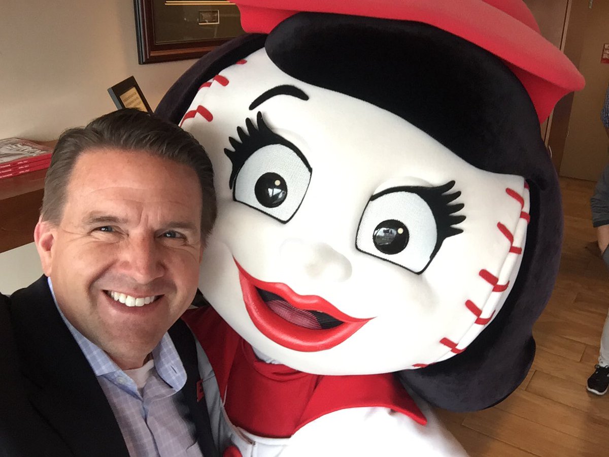 michaeltbenson's tweet photo. Doesn't get much better than having @LauraFayth meet #RosieRed at her very first @Reds game! @EKU_SGA @wiggins54 @EKUStudentLife @EKUStories https://t.co/Dif0GHGrz6