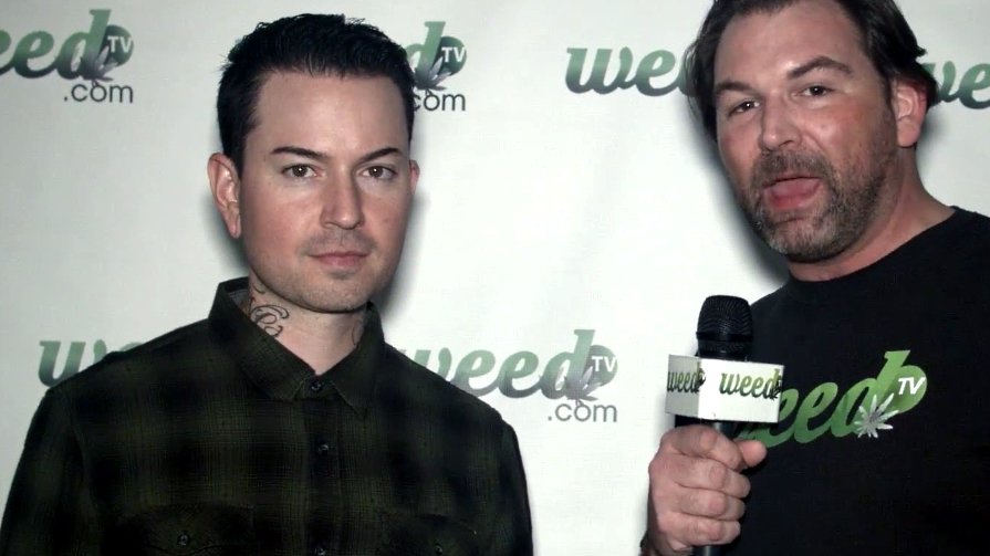 .<a href="/JDog_HLM/">JDog_HLM</a> recently spoke to <a href="/yourWeedTV/">WeedTV</a> about the upcoming fifth studio album.
scenefordummies.com/p/j-dog-interv…
#HU5 <a href="/MDDNco/">MDDN</a>