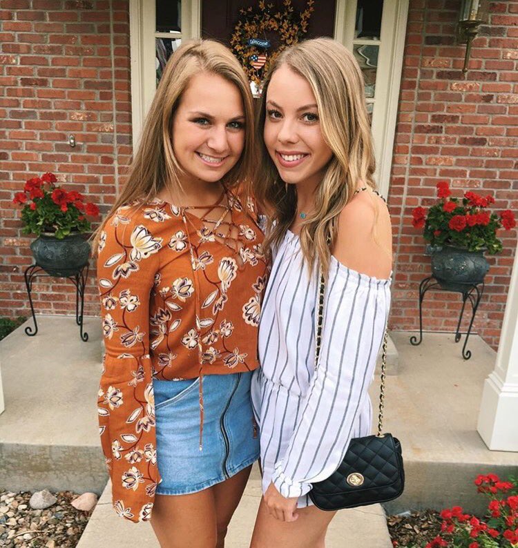 linds_schell's tweet photo. happy nineteenth to my best friend💕 you make the world a better place lee lee I love you so much! wish I was there to celebrate🎉🍰 https://t.co/ZiZNGur0KI