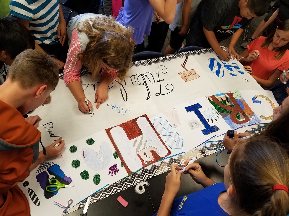 Mrs_Katie_Allen's tweet photo. My Den class' boss banner for @GRISHAM_MS 40th Birthday! Look @PHadziTx !! π #InnovationNation #ibmyp #gms40 https://t.co/GP5YzL6lIs