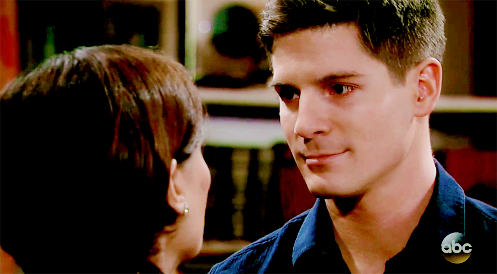 fyeahGH's tweet photo. Tracy: You have a really big heart. In fact, I think that heart of yours makes you the strongest Quartermaine.

#farewelltracy #GH https://t.co/M1kOBGCLRu
