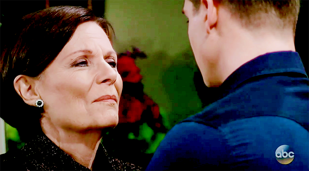 fyeahGH's tweet photo. Tracy: You have a really big heart. In fact, I think that heart of yours makes you the strongest Quartermaine.

#farewelltracy #GH https://t.co/M1kOBGCLRu