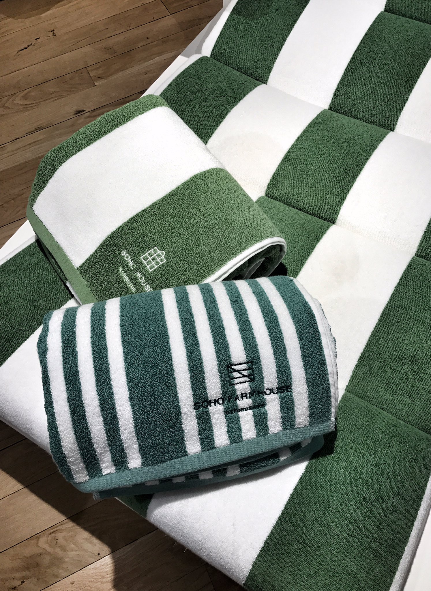 Nathan Lewis IG nathanlewis on X Ultimate beach towels. SohoHouse SohoHouse BringTheHouseHome Beach SohoFarmhouse https t 7JHA5KsO5C X