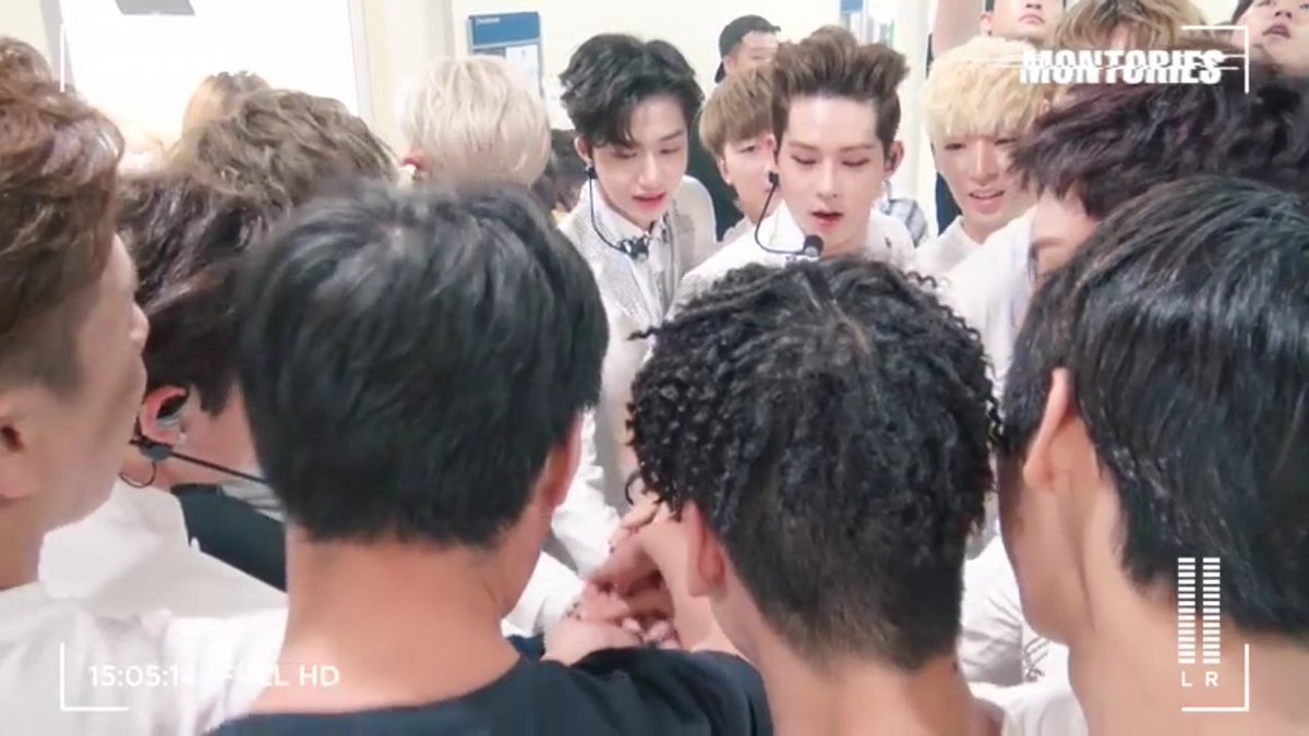 wichs_'s tweet photo. 'Let's get it, Sir ! '
ประโยคที่มอนพูดเวลารวมมือก่อนขึ้นแสดง/สเตจ 
แปลว่า ไปกันเถอะ/ไปกันเลย
#DafBama2017_MonstaX https://t.co/Iyr0ymYU2r