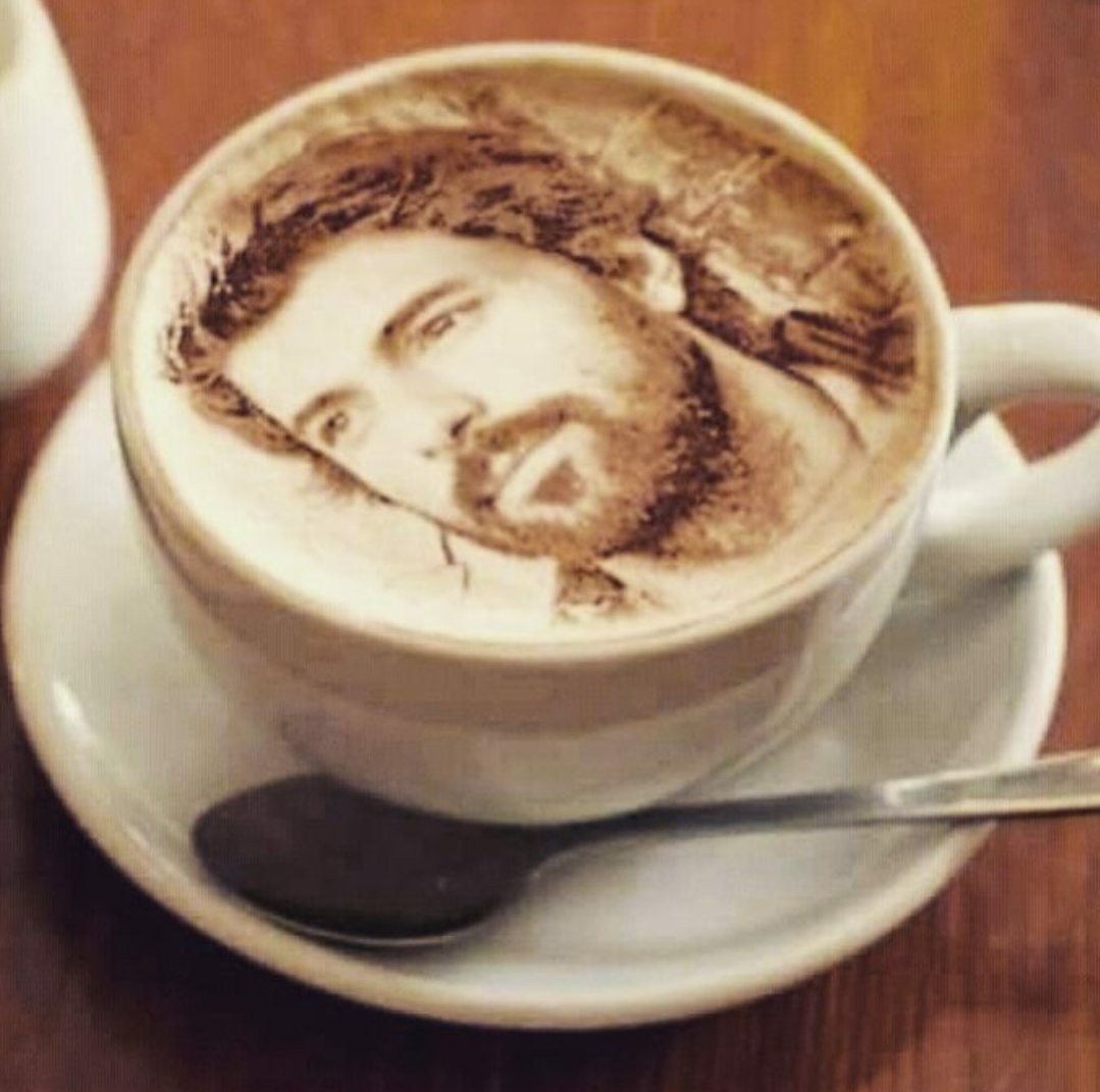 Azizamoslim's tweet photo. #EnginAkyürek عندما يكون المعشوق إنجين، حينها فقط تؤرخين عشقك كما أرخه القدامى، وتحتفين بنفسك ملكة للعالم، فإنجين تحفة نادرة الوجود، https://t.co/ggQDTL1usr