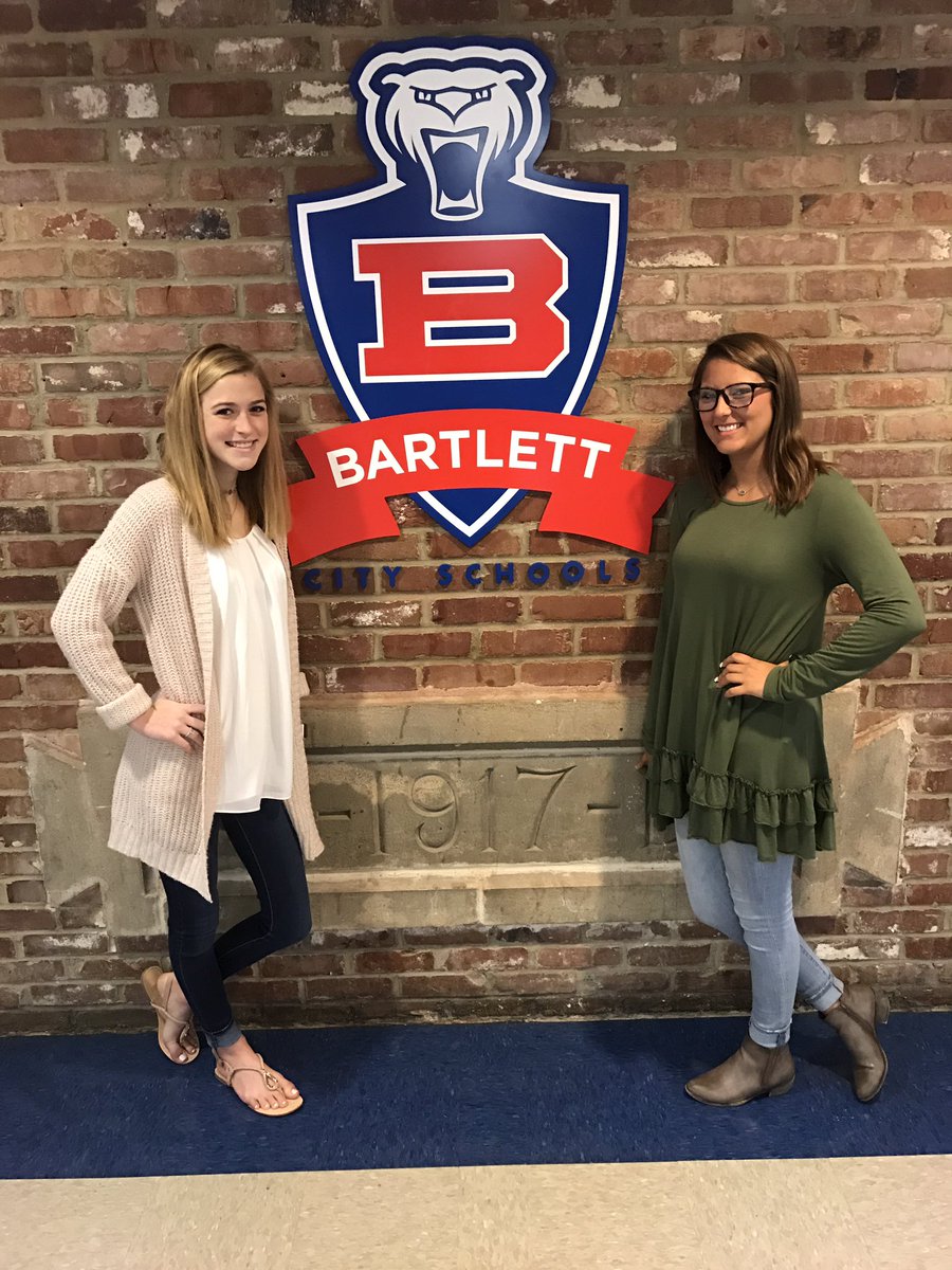 BreannaHall13's tweet photo. #GoodbyeBHS https://t.co/vKr1lH1aQO