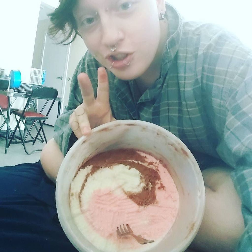 blankmoved's tweet photo. breakfast of chumpians #trans #queer #badeating https://t.co/DWzcNhwVQ8