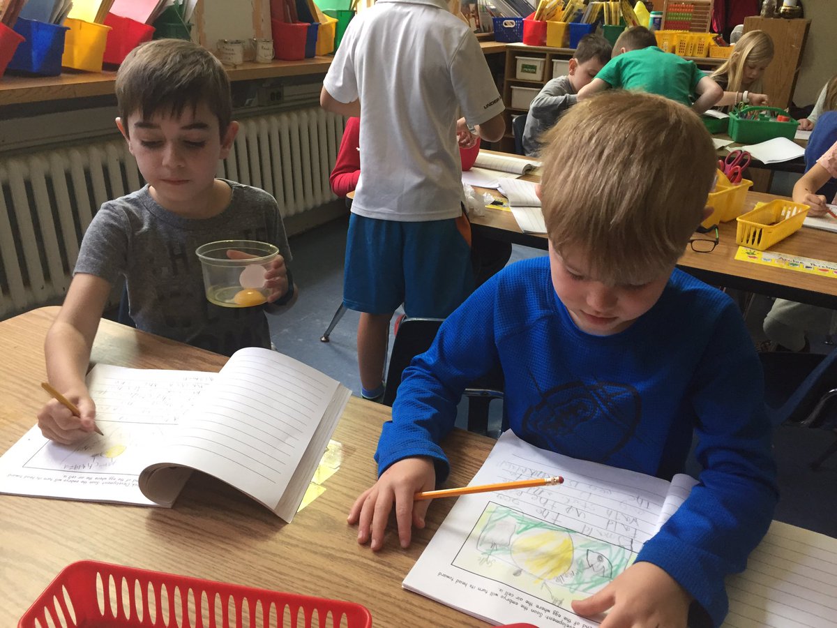 KeahLarsen's tweet photo. Yesterday, we investigated unfertilized eggs and today we started an experiment submerging eggs in vinegar...
#foxmeadowpride https://t.co/tNbjmjdbqC