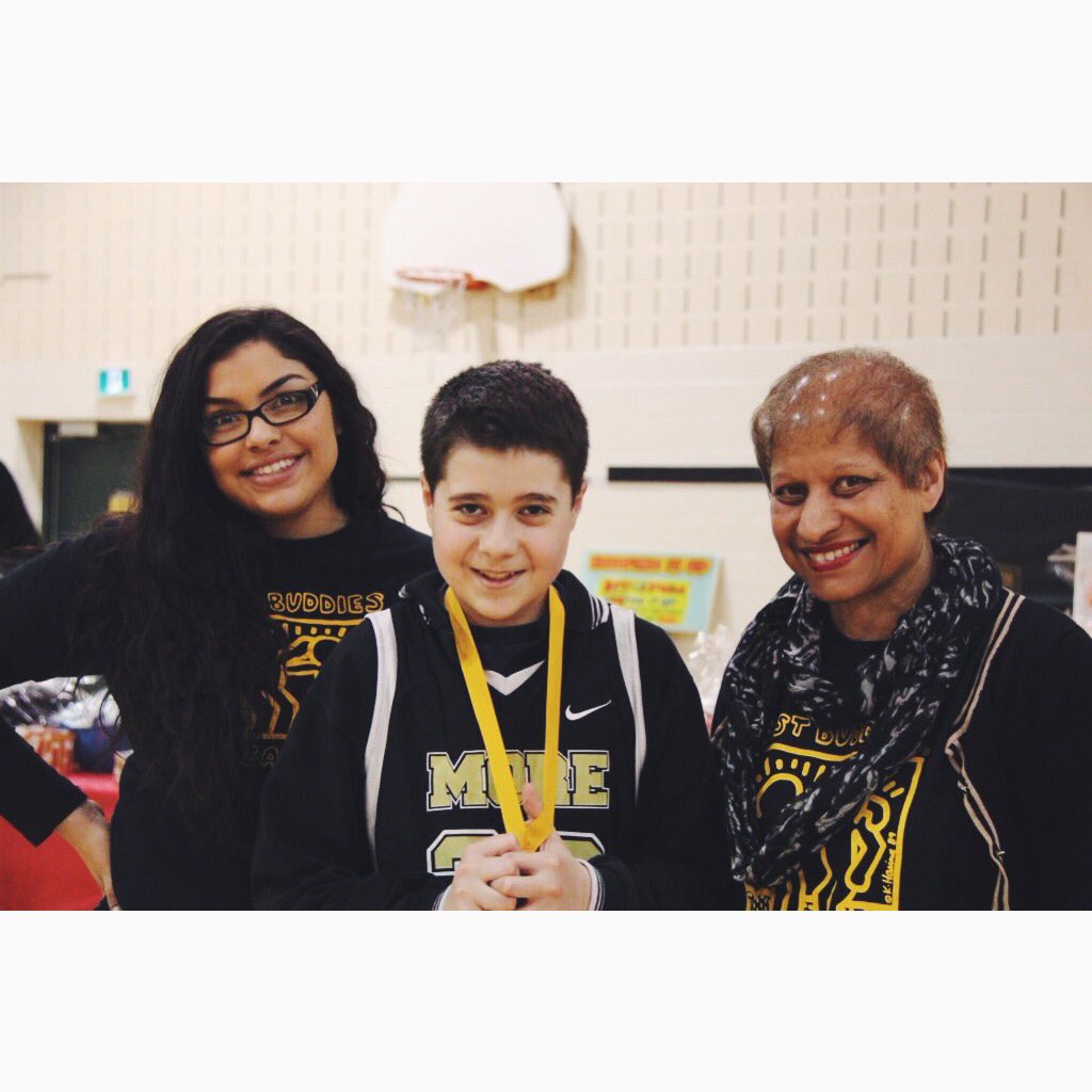 stm_squire's tweet photo. April 13, 2017

Best Buddies

Thanks to everyone that came out and those who planned for this wonderful day!! 💛⚫️🏀 https://t.co/SYP15ktv5e