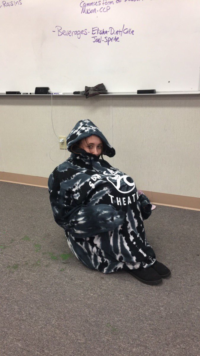 theatershs's tweet photo. This swanky hoodie can be ordered for $23, just bring the money to Mr. Smith tomorrow.
There are also left over t-shirts, they're $7! 👕👕 https://t.co/kJalDa8jGv