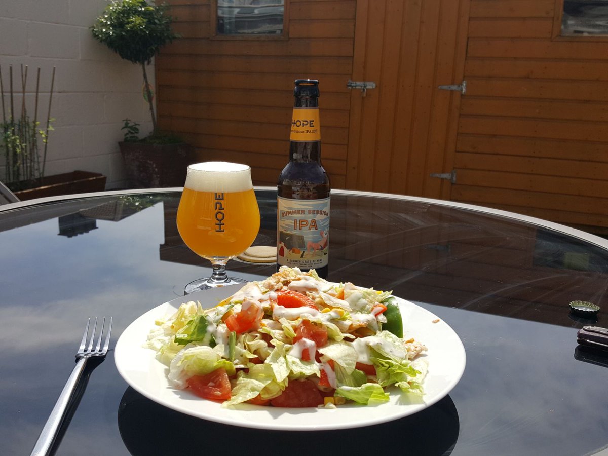 HopeBeerDublin's tweet photo. Bottled at 1pm. Delivered at 1.45. Just in time for some wonderful summer sunshine - now that's fresh beer🍻
#summersessionipa
#localcraft https://t.co/8uI8jJxEiA