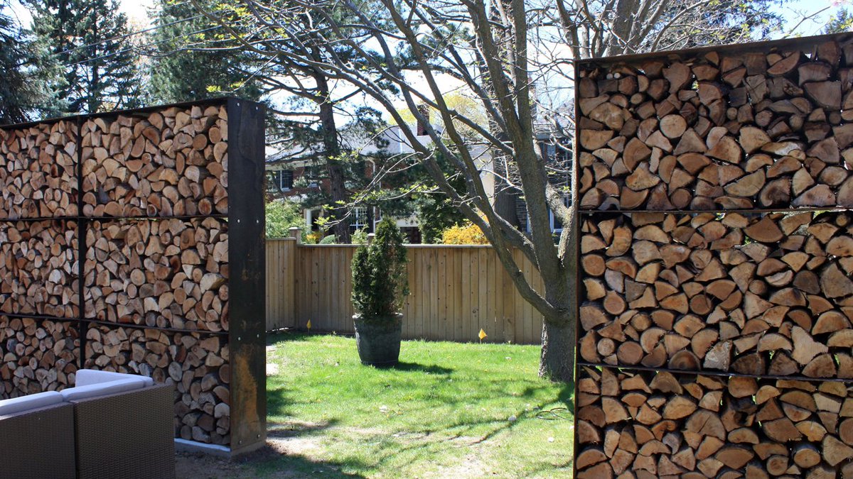 tveltbuild's tweet photo. Landscaping trends that are functional & provide urban privacy #BuiltByTvelt https://t.co/sBxTxx5Pgd https://t.co/WteJLWKnL9