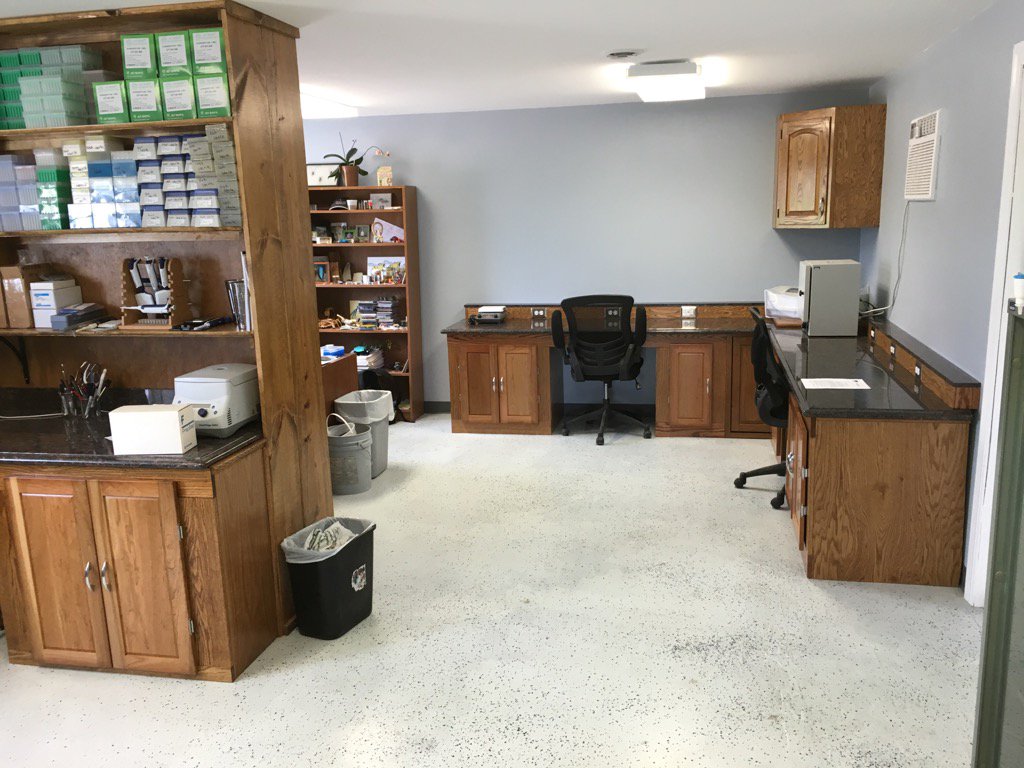 BugLundgren's tweet photo. The lab facilities @BlueDasherFarm are pretty well done. Molecular lab is up and running. Not bad for 1 yr in https://t.co/CkGUatoLeZ
