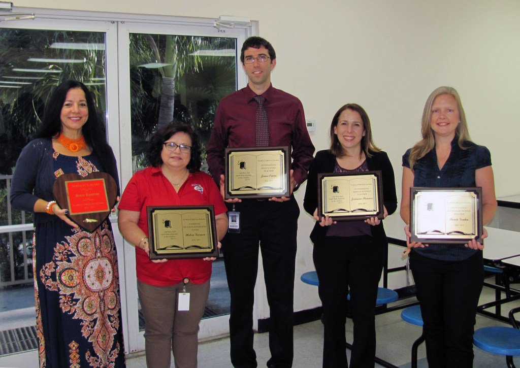 FCSPatriots's tweet photo. Teachers of the Year https://t.co/gwl6eQno3c https://t.co/uByAuGjFtU